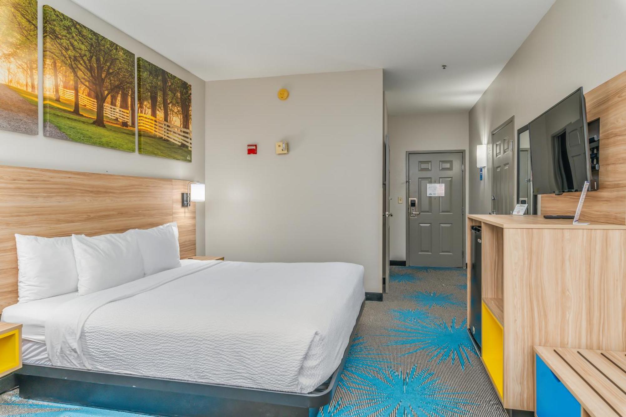 Days Inn & Suites By Wyndham Prattville-Montgomery מראה חיצוני תמונה