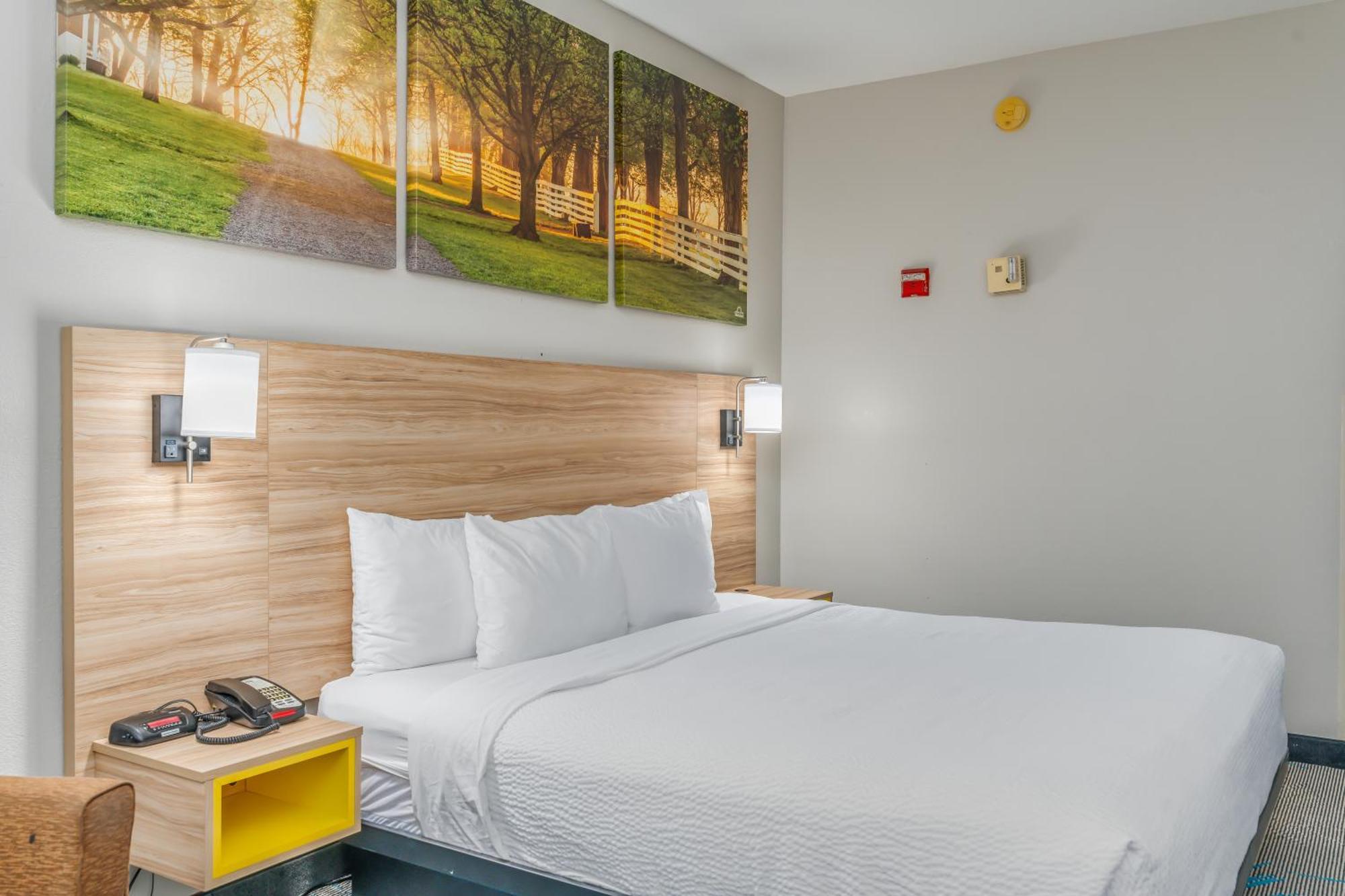 Days Inn & Suites By Wyndham Prattville-Montgomery מראה חיצוני תמונה